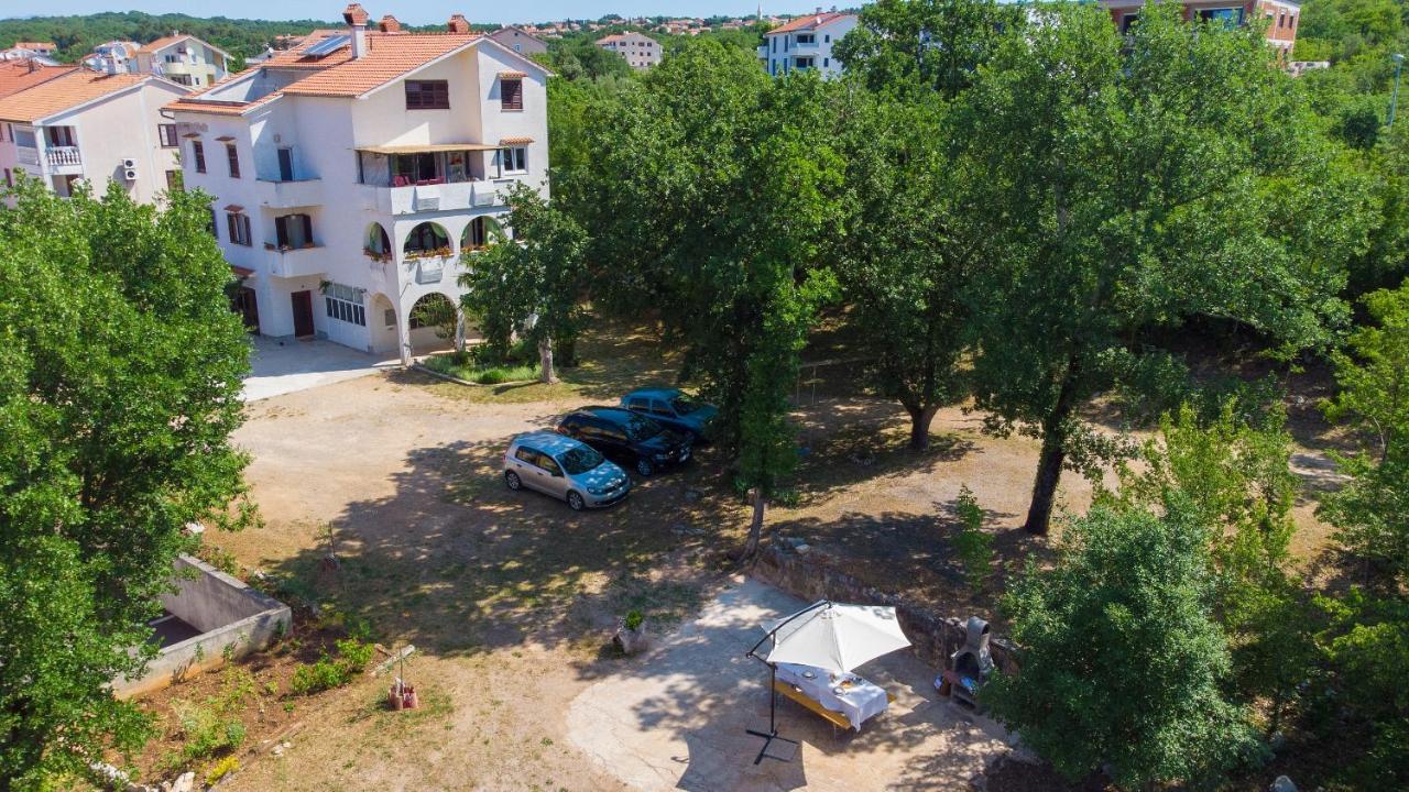 Apartman Mihael Malinska Bagian luar foto
