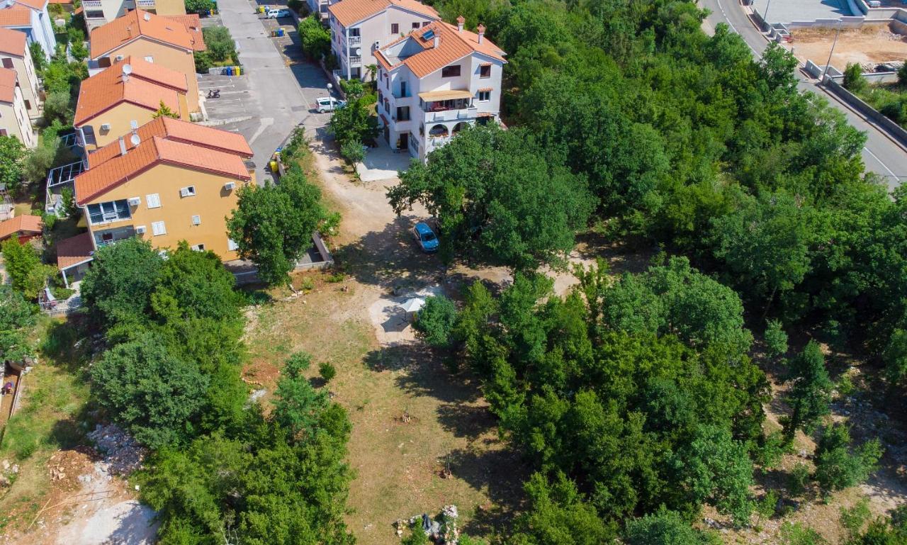 Apartman Mihael Malinska Bagian luar foto