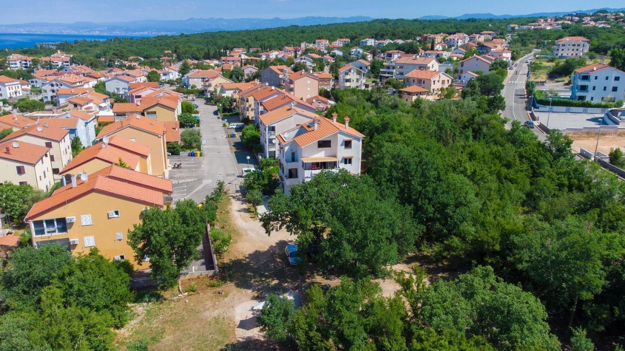 Apartman Mihael Malinska Bagian luar foto