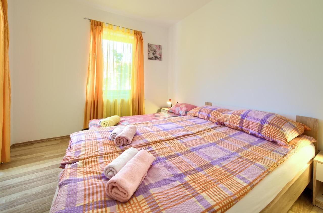 Apartman Mihael Malinska Bagian luar foto
