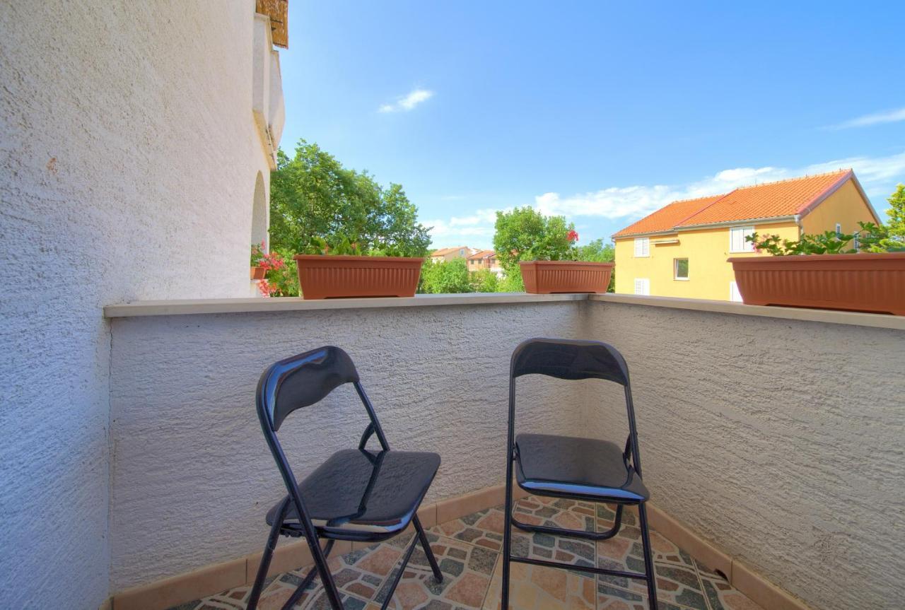 Apartman Mihael Malinska Bagian luar foto