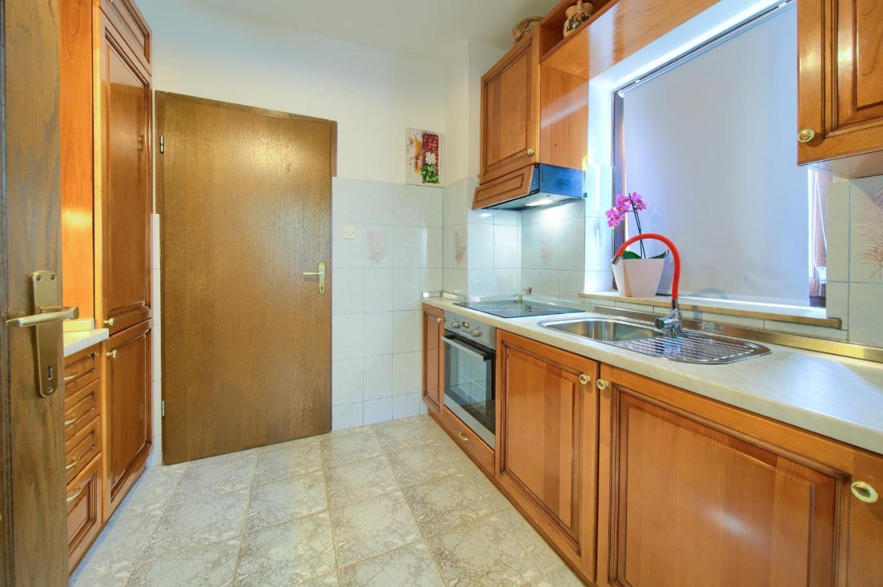 Apartman Mihael Malinska Bagian luar foto